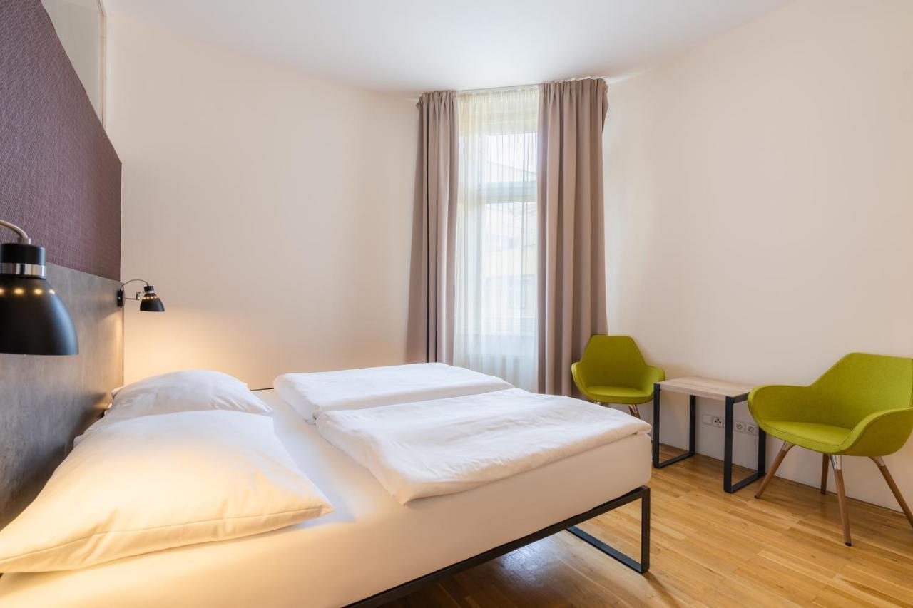 Ea Aparthotel Melantrich براغ المظهر الخارجي الصورة