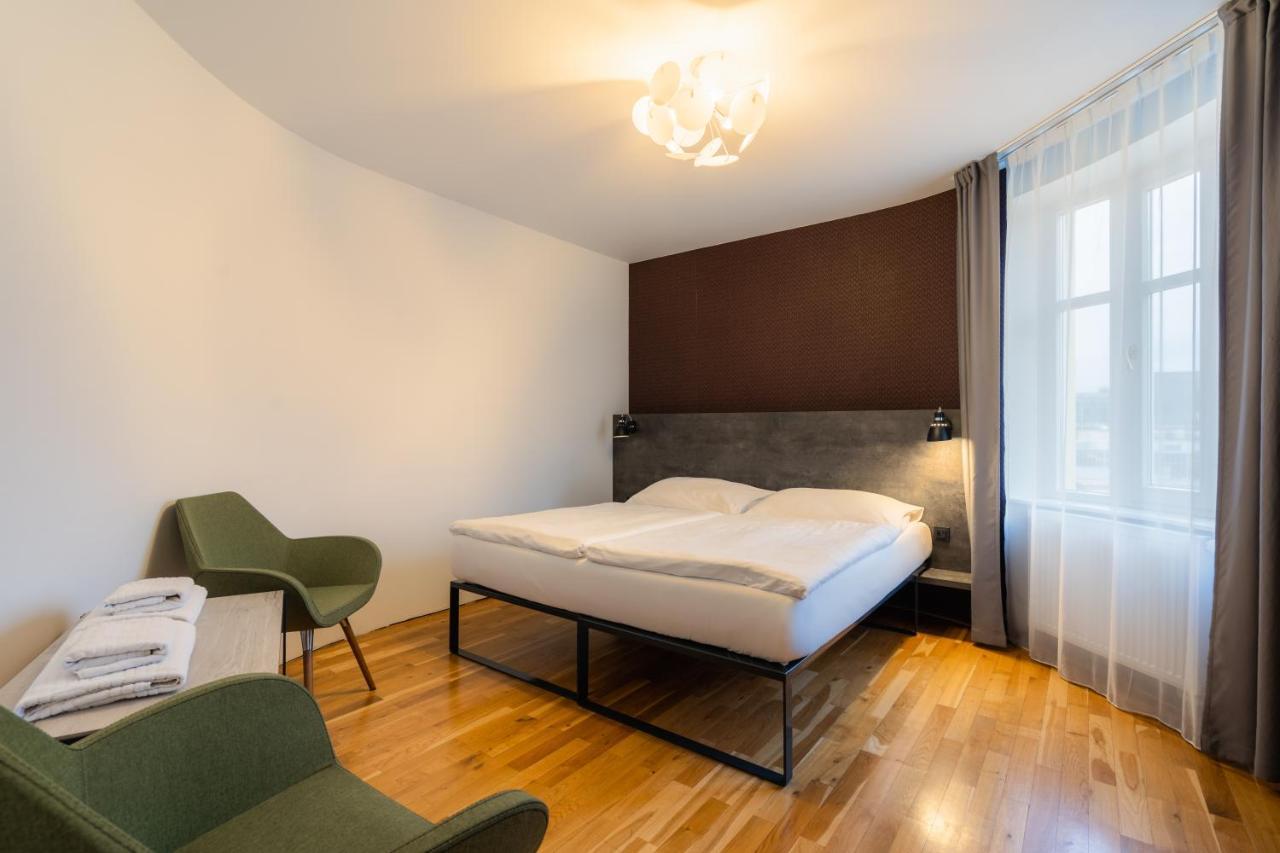 Ea Aparthotel Melantrich براغ المظهر الخارجي الصورة