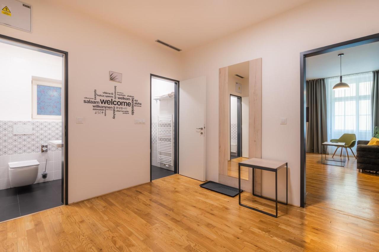 Ea Aparthotel Melantrich براغ المظهر الخارجي الصورة